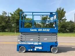 32' Electric Scissor Lift - 32" Wide Deck